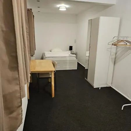 In Wuerzburgerstrasse Pansiyon Bremen