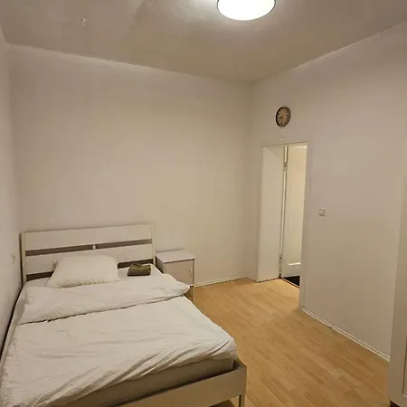 Homestay szállás In Wuerzburgerstrasse *